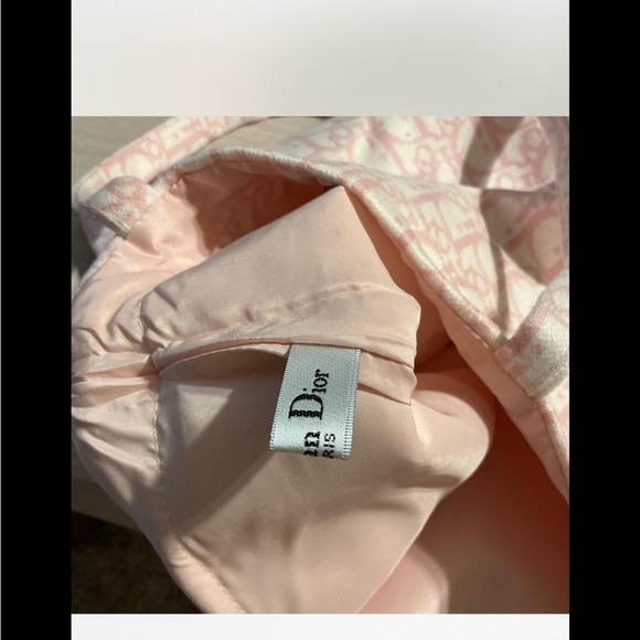 Dior pink Tote stop offering me target prices this is a dior gift with purchase - Picture 4 of 6